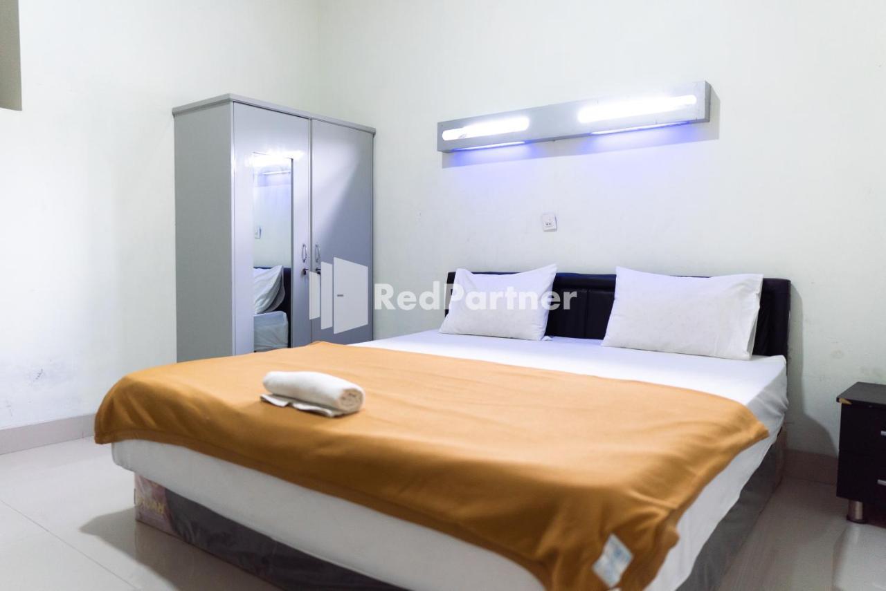 Wisma Aini Syariah Mitra Reddoorz Bandar Lampung Exterior foto